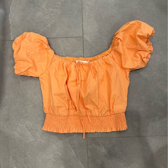 ASTR the label Revolve Aldrin cropped blouse puff sleeve size large off shoulder - Picture 2 of 9